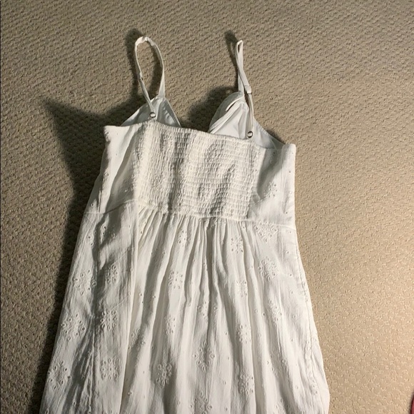 Hollister Embroidered White Tie Dress - Picture 4 of 5